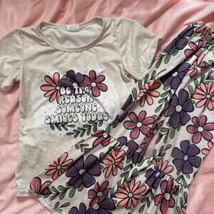 Boutique Flower Tee and Flare pants outfit, size 4T